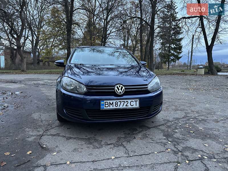 Хэтчбек Volkswagen Golf 2010 в Лебедине