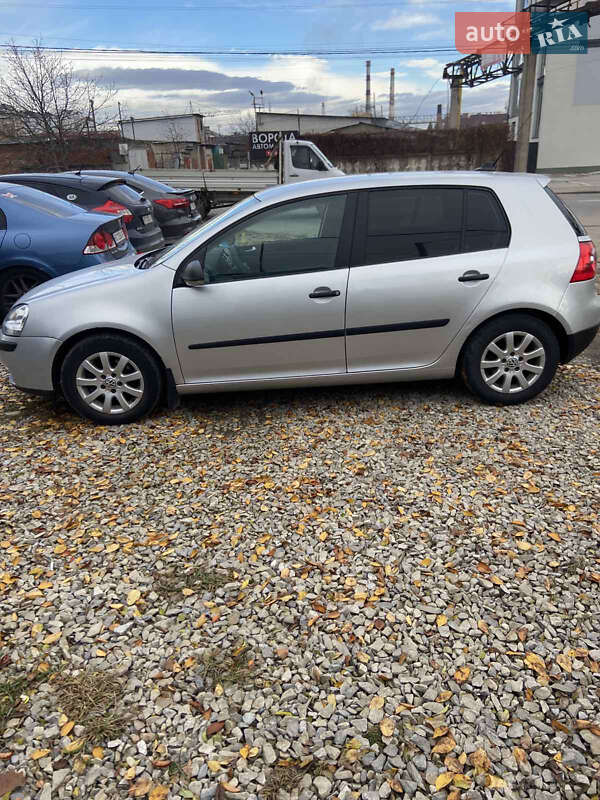 Хетчбек Volkswagen Golf 2008 в Івано-Франківську