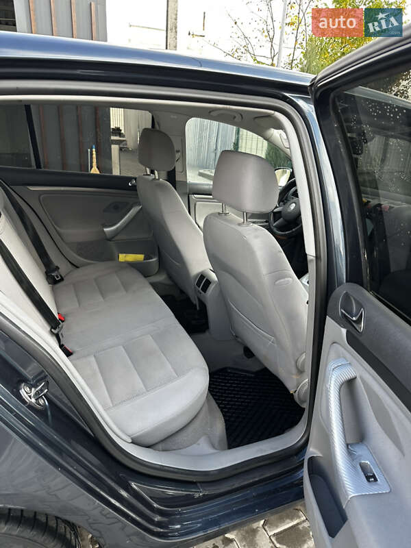 Хэтчбек Volkswagen Golf 2004 в Виннице фото 9 Хэтчбек Volkswagen Golf 2004 в Виннице