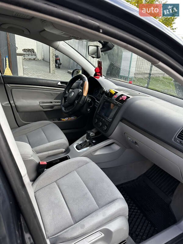 Хэтчбек Volkswagen Golf 2004 в Виннице фото 12 Хэтчбек Volkswagen Golf 2004 в Виннице