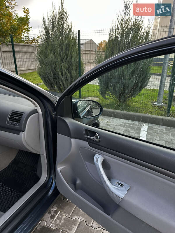 Хэтчбек Volkswagen Golf 2004 в Виннице фото 23 Хэтчбек Volkswagen Golf 2004 в Виннице