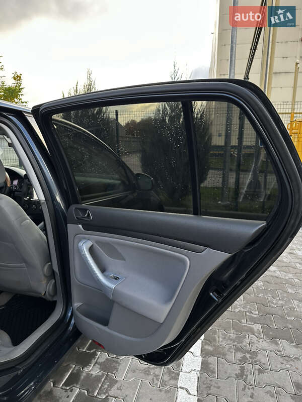 Хэтчбек Volkswagen Golf 2004 в Виннице фото 25 Хэтчбек Volkswagen Golf 2004 в Виннице