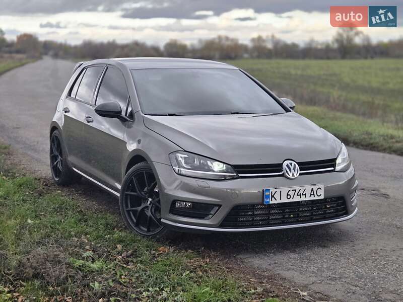 Хетчбек Volkswagen Golf 2013 в Пирятині