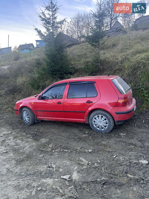 Хетчбек Volkswagen Golf 1998 в Путилі