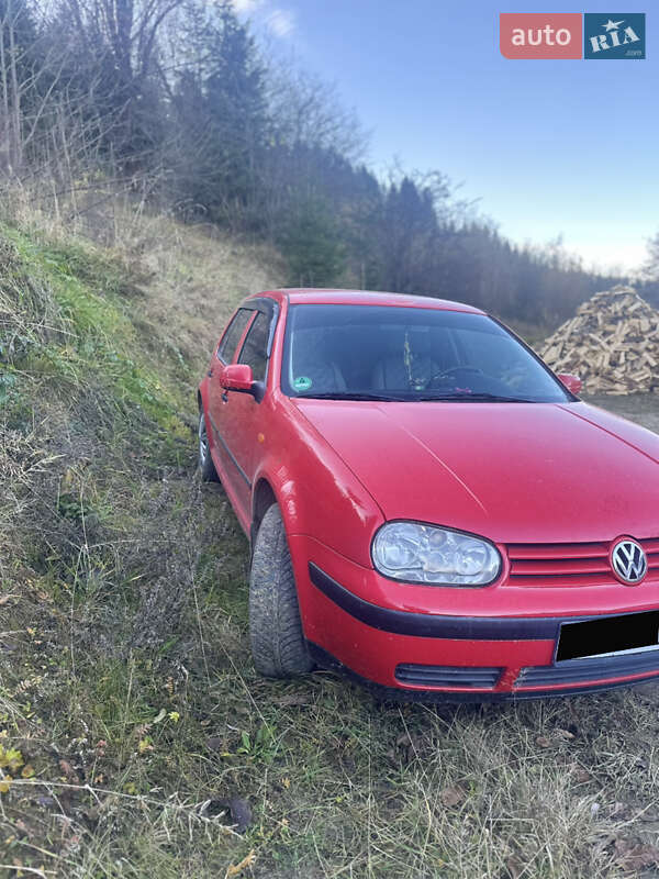 Хетчбек Volkswagen Golf 1998 в Путилі