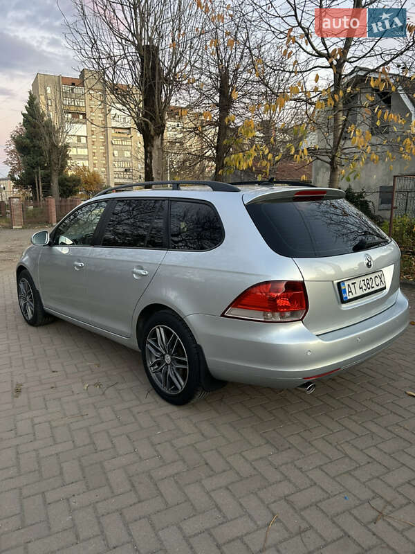 Универсал Volkswagen Golf 2011 в Ивано-Франковске