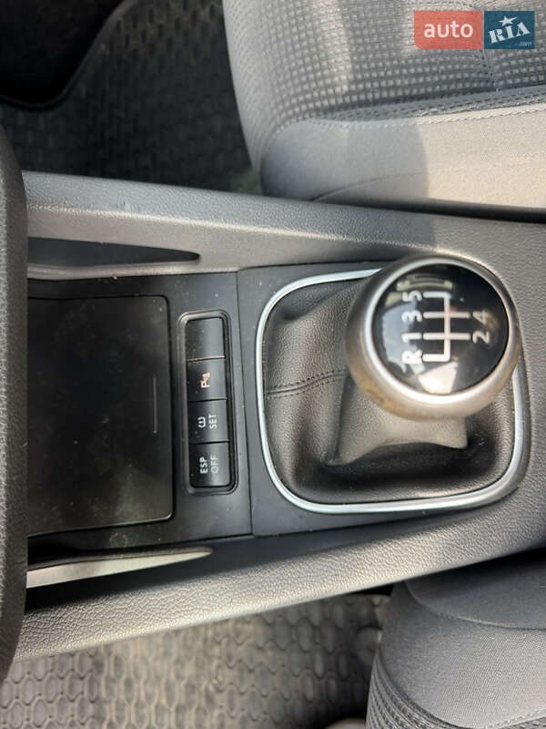 Універсал Volkswagen Golf 2009 в Старокостянтинові