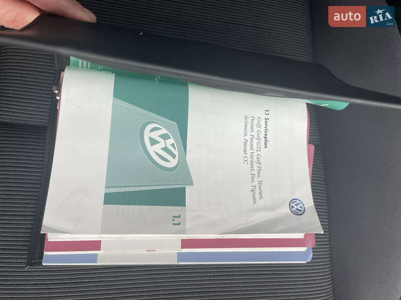 Хэтчбек Volkswagen Golf 2008 в Локачах