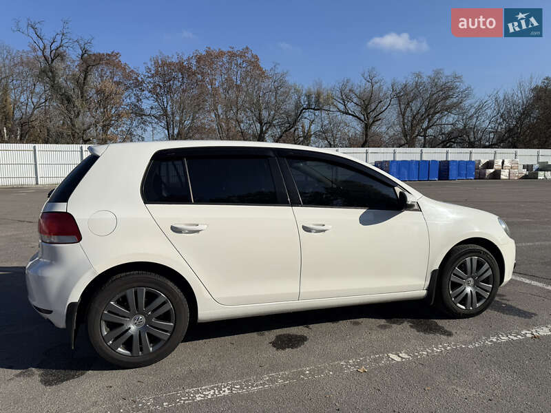 Хетчбек Volkswagen Golf 2009 в Кременчуці