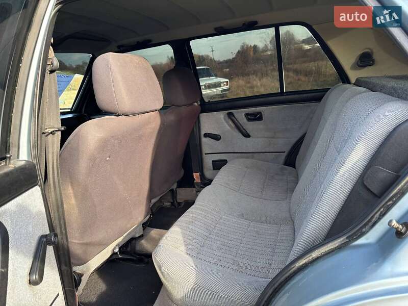 Хэтчбек Volkswagen Golf 1988 в Теофиполе