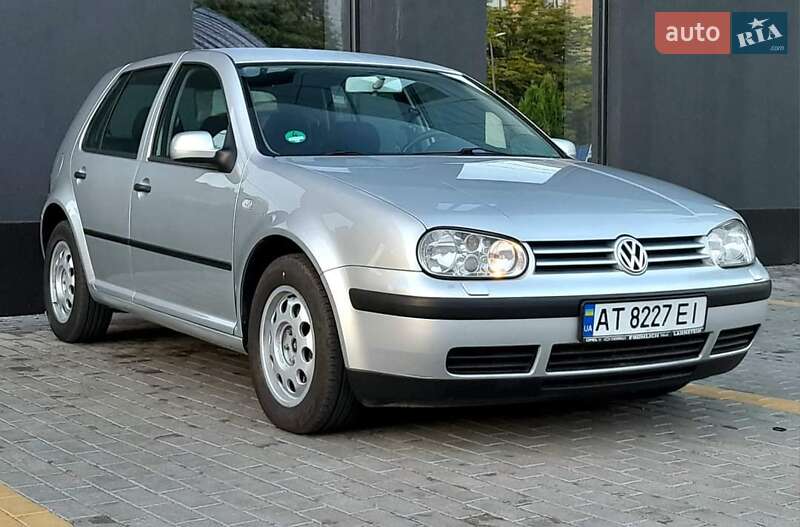 Хэтчбек Volkswagen Golf 2002 в Киеве фото 2 Хэтчбек Volkswagen Golf 2002 в Киеве