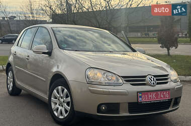 Хэтчбек Volkswagen Golf 2005 в Луцке