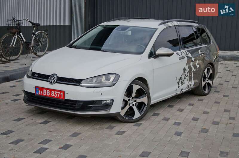 Універсал Volkswagen Golf 2015 в Сарнах