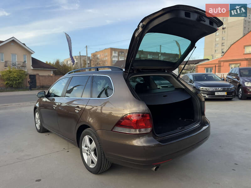 Универсал Volkswagen Golf 2012 в Бердичеве