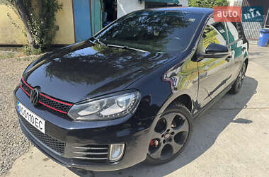 Хетчбек Volkswagen Golf 2012 в Виноградові