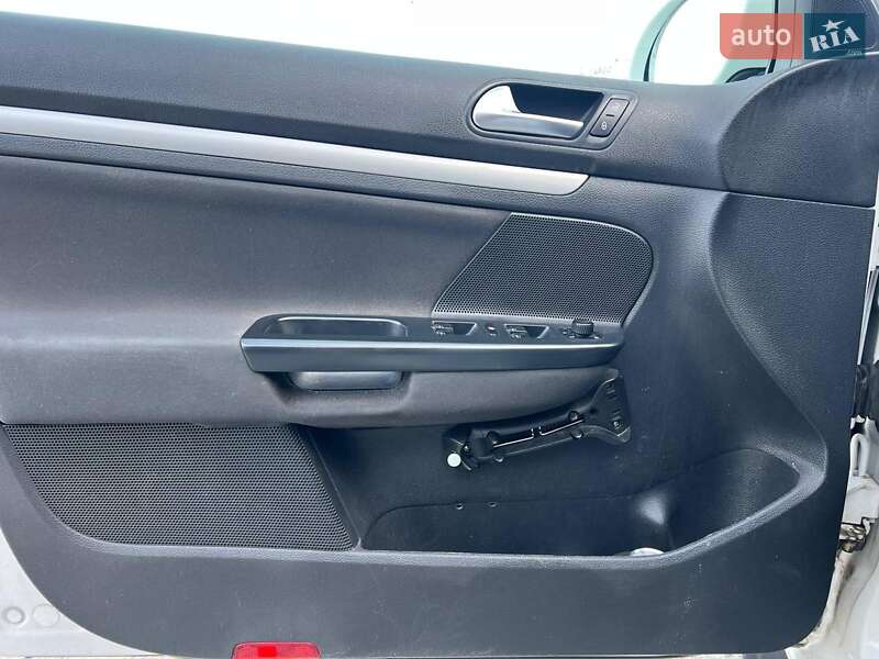 Універсал Volkswagen Golf 2012 в Львові фото 15 Універсал Volkswagen Golf 2012 в Львові