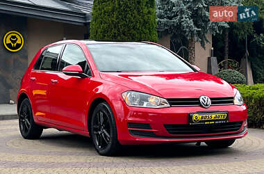 Хэтчбек Volkswagen Golf 2017 в Львове