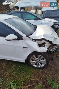 Универсал Volkswagen Golf 2016 в Черновцах