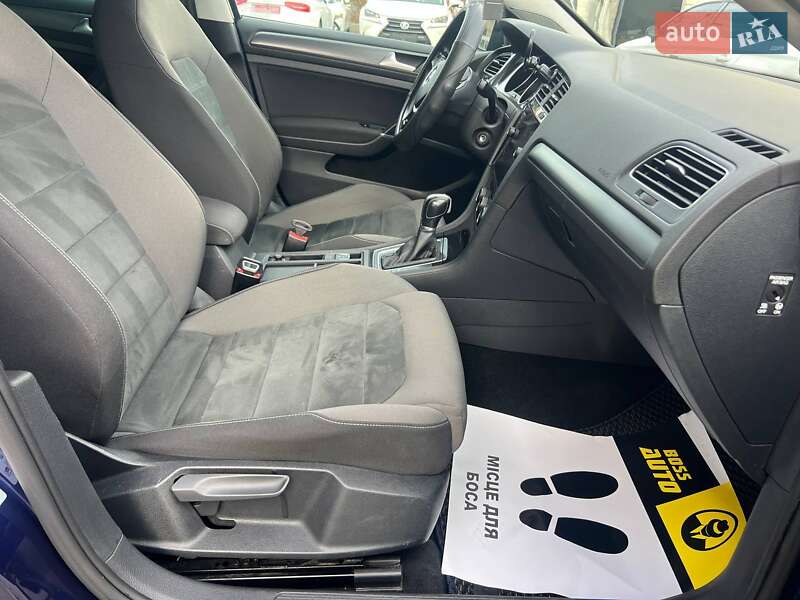 Хэтчбек Volkswagen Golf 2019 в Ивано-Франковске