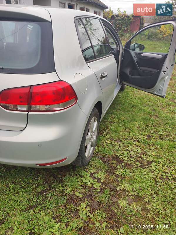 Хетчбек Volkswagen Golf 2009 в Вінниці