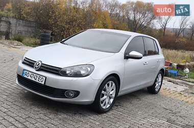 Хетчбек Volkswagen Golf 2009 в Мукачевому
