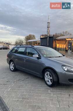 Універсал Volkswagen Golf 2011 в Звягелі