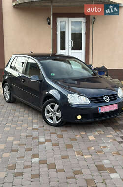Хэтчбек Volkswagen Golf 2008 в Тернополе