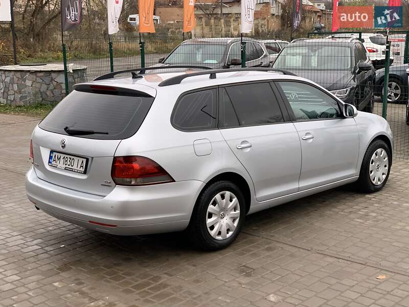 Универсал Volkswagen Golf 2013 в Бердичеве