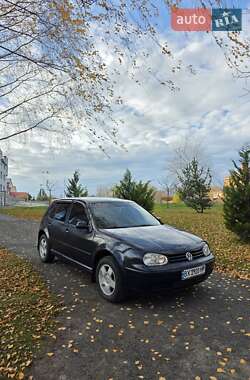 Хэтчбек Volkswagen Golf 2002 в Хмельницком
