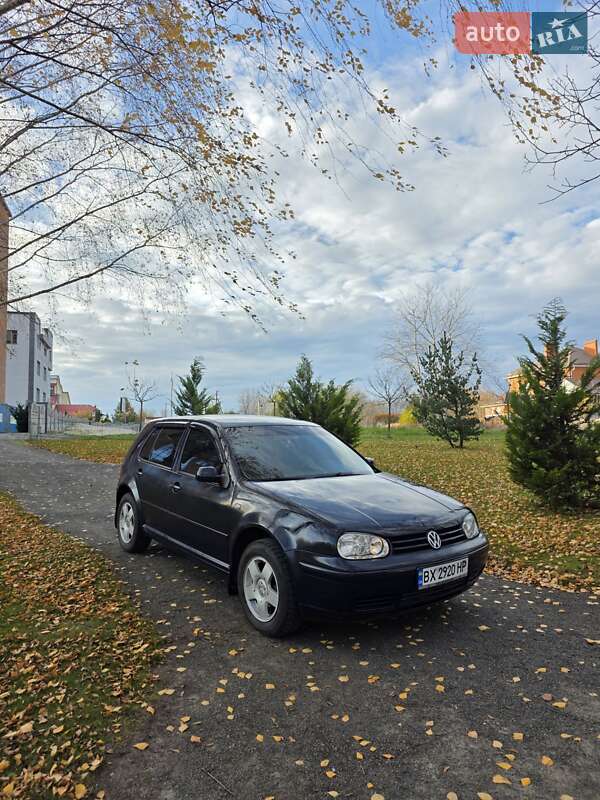 Volkswagen Golf 2002