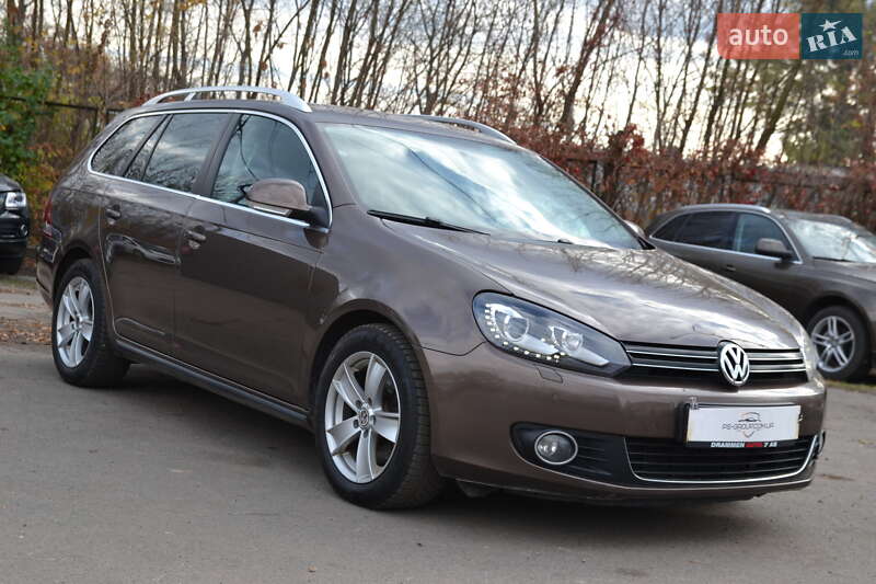 Универсал Volkswagen Golf 2012 в Луцке