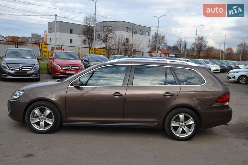 Универсал Volkswagen Golf 2012 в Луцке