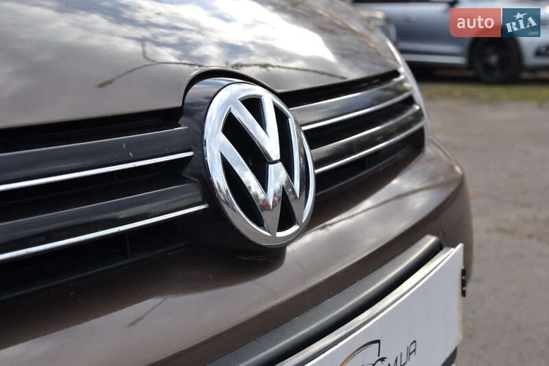 Универсал Volkswagen Golf 2012 в Луцке