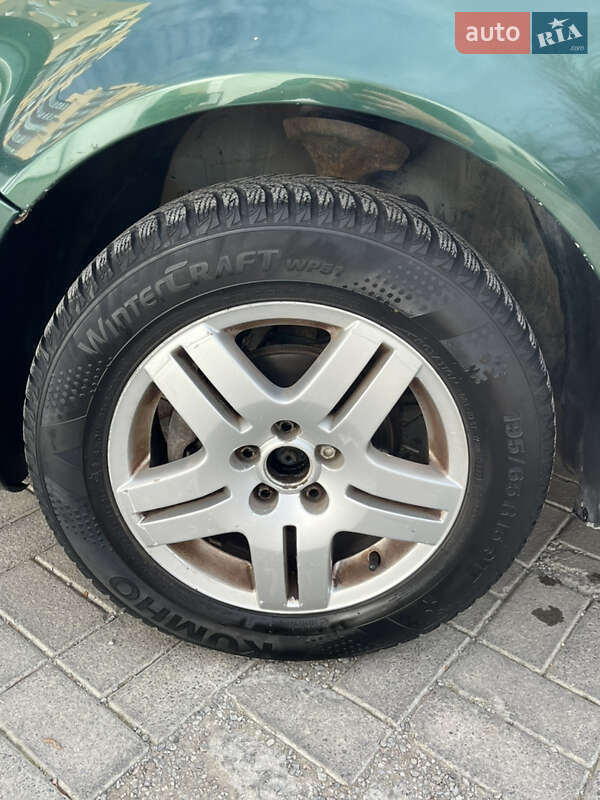 Хэтчбек Volkswagen Golf 2000 в Каменец-Подольском