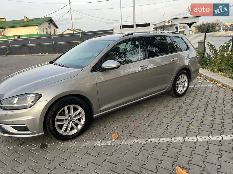 Универсал Volkswagen Golf 2017 в Львове