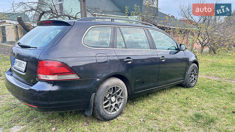 Универсал Volkswagen Golf 2010 в Сумах