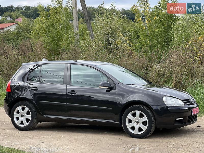 Volkswagen Golf 2004