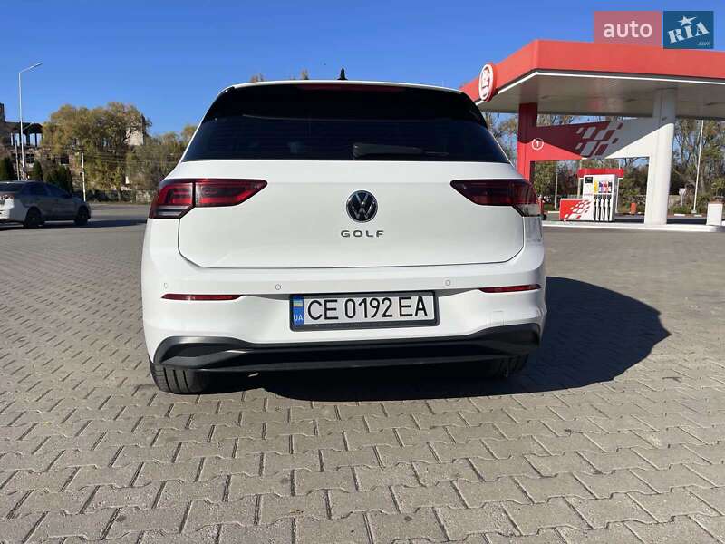 Хэтчбек Volkswagen Golf 2021 в Черновцах