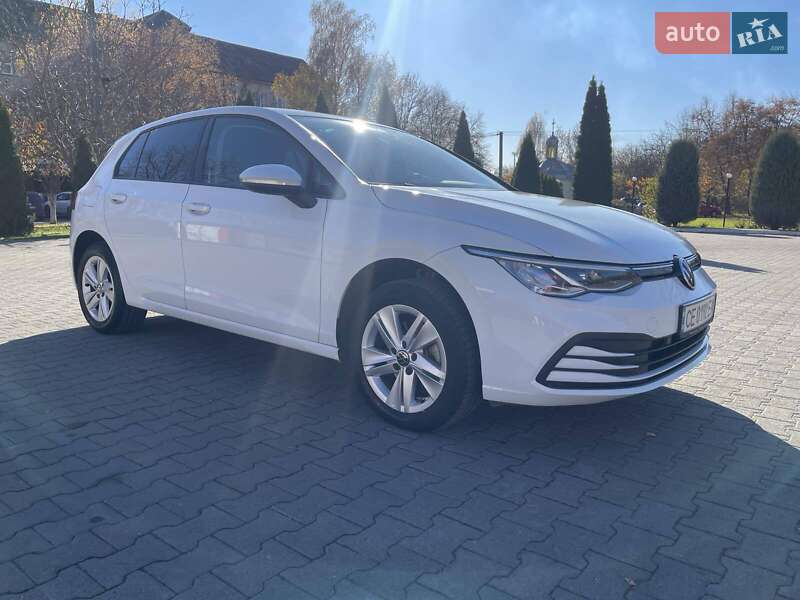 Хэтчбек Volkswagen Golf 2021 в Черновцах