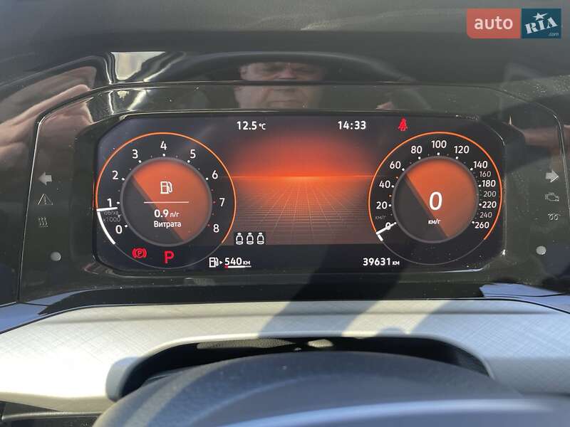 Хэтчбек Volkswagen Golf 2021 в Черновцах