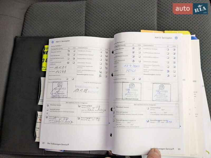 Хэтчбек Volkswagen Golf 2005 в Звягеле