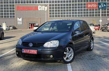 Хэтчбек Volkswagen Golf 2008 в Луцке