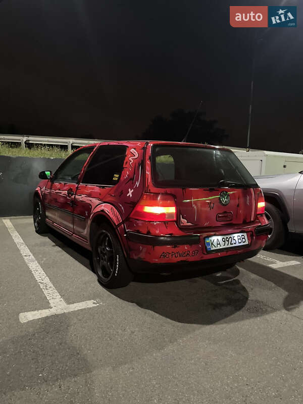 Хетчбек Volkswagen Golf 1999 в Києві