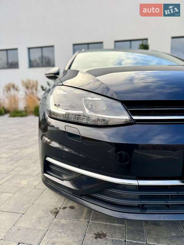 Универсал Volkswagen Golf 2017 в Луцке