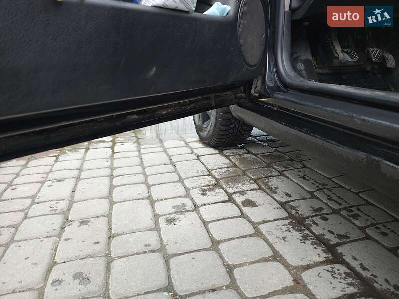 Хэтчбек Volkswagen Golf 2001 в Ивано-Франковске фото 6 Хэтчбек Volkswagen Golf 2001 в Ивано-Франковске