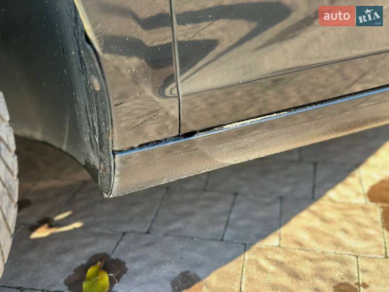 Хэтчбек Volkswagen Golf 2010 в Луцке