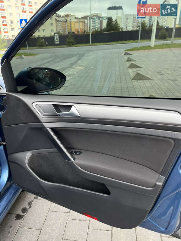 Хэтчбек Volkswagen Golf 2013 в Хмельницком