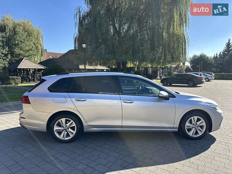 Универсал Volkswagen Golf 2021 в Калуше