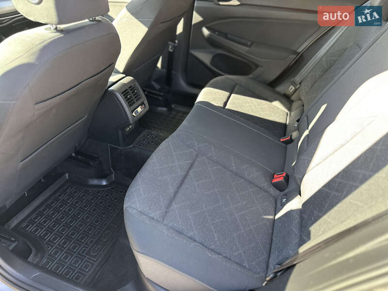 Универсал Volkswagen Golf 2021 в Калуше