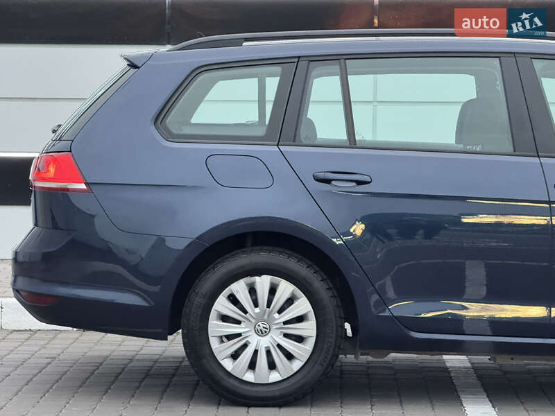 Универсал Volkswagen Golf 2013 в Киеве